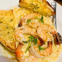 Emily's Ocean View Dining - Shrimp Alfredo Fetticinni