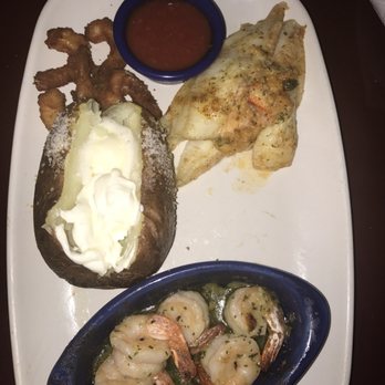 Red Lobster - Sailors platter - lunch portion with crab stuffing in flounder - Seafood Near Me - Colonie, New York Red Lobster - Sailors platter - lunch portion with crab stuffing in flounder - Seafood Near Me - Colonie, New York