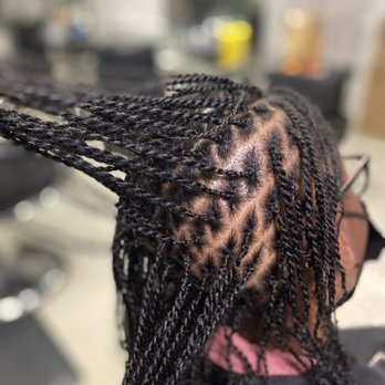 Glamour Trend Salon & Spa - All Natural twist, the look is pretty - Nail Technicians Near Me - Manchester, Connecticut Glamour Trend Salon & Spa - All Natural twist, the look is pretty - Nail Technicians Near Me - Manchester, Connecticut