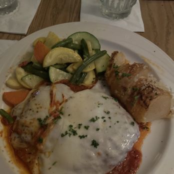 Uricchio's Trattoria - Chicken Parmigiana, parmesan potato, and vegetables - Italian Near Me - Bakersfield, California Uricchio's Trattoria - Chicken Parmigiana, parmesan potato, and vegetables - Italian Near Me - Bakersfield, California