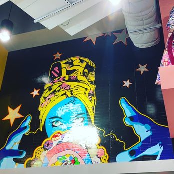 Voodoo Doughnut - Decor indoors - Bakeries Near Me - Orlando, Florida Voodoo Doughnut - Decor indoors - Bakeries Near Me - Orlando, Florida