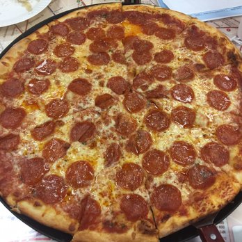 Knockout Pizzeria - Pepperoni Pizza. - Pizza Near Me - San Diego, California Knockout Pizzeria - Pepperoni Pizza. - Pizza Near Me - San Diego, California