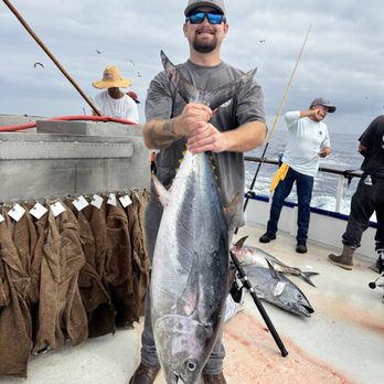 Davey's Locker - Fishing Near Me - Newport Beach, California