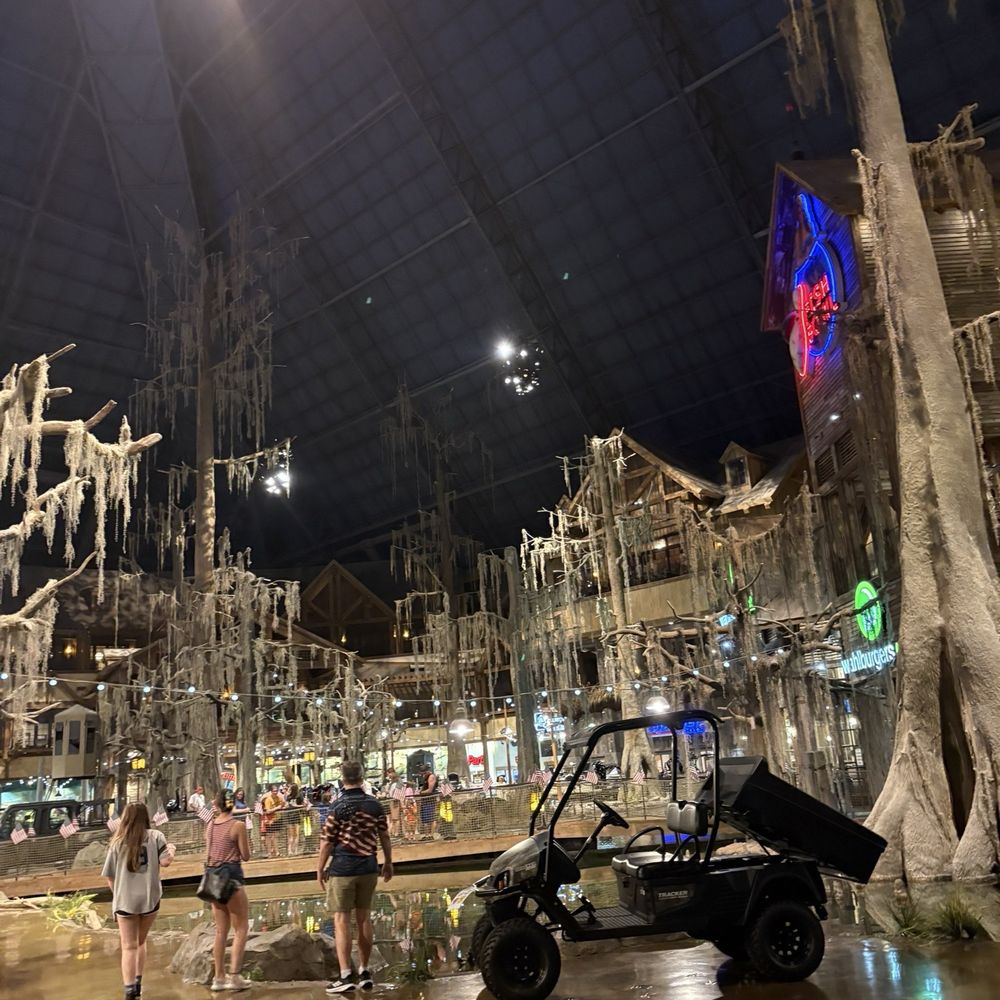 The Memphis Pyramid - Shopping Centers Near Me - Memphis, Tennessee The Memphis Pyramid - Shopping Centers Near Me - Memphis, Tennessee