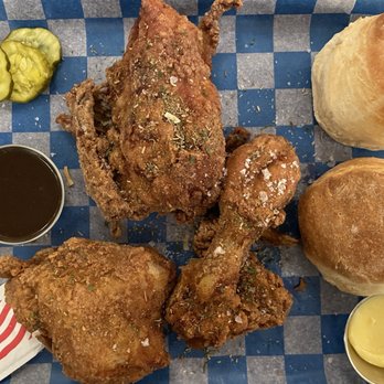 Bunny's Buckets & Bubbles - Four Piece - Chicken Shop Near Me - Baltimore, Maryland