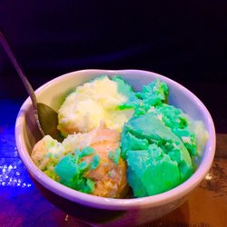 Tokyo Buffet - Sherbet and ice cream scoop your own bar - a hit with us.
