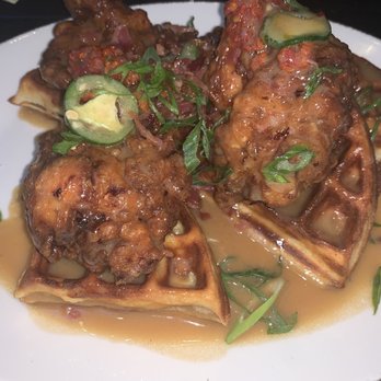 Rosebud Bar & Kitchen - New American Near Me - Somerville, Massachusetts