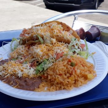 De Kotija Taco Shop - a plate of mexican food - Mexican Near Me - Oceanside, California