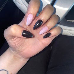 D'Pearls Nails And Spa