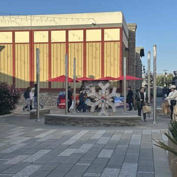 San Francisco Premium Outlets - Outlet Stores Near Me - Livermore, California San Francisco Premium Outlets - Outlet Stores Near Me - Livermore, California