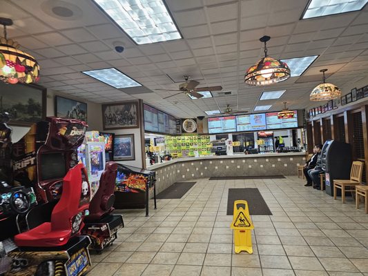 Miner's Drive-In Restaurant by null