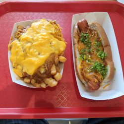 DoggyStyle - Texas Style with spicy chili & jalapenos.  Chili cheese fries.