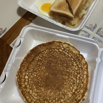 East Mauch Chunk Eatery - Blueberry pancakes - Breakfast & Brunch Near Me - Jim Thorpe, Pennsylvania East Mauch Chunk Eatery - Blueberry pancakes - Breakfast & Brunch Near Me - Jim Thorpe, Pennsylvania