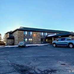 The Washburn Inn - Plenty of parking