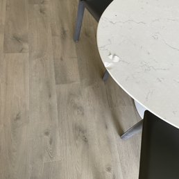 Chipped dining table Chipped dining table