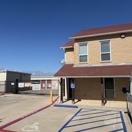 Storage Direct front office