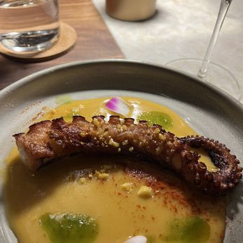 Telefèric Barcelona - Octopus - Spanish Near Me - Roseville, California