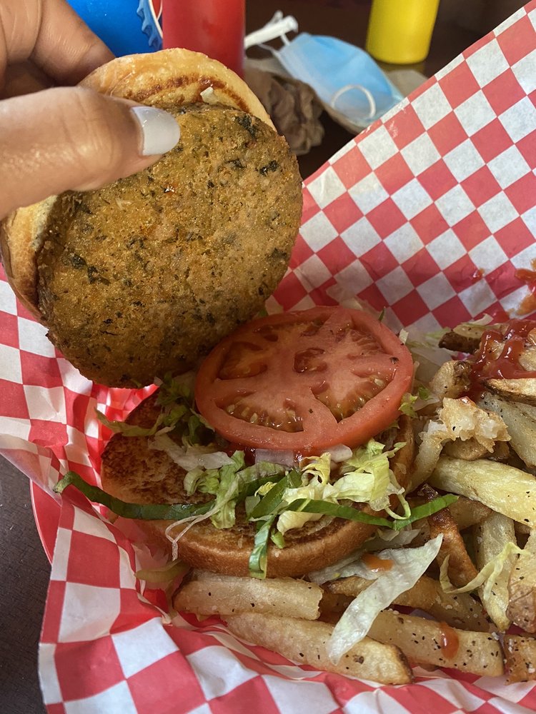 BURGERS BY BIGGS Updated September 2024 16 Photos & 72 Reviews