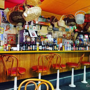 Mr Dunderbak's - Wine Bars Near Me - Daytona Beach, Florida