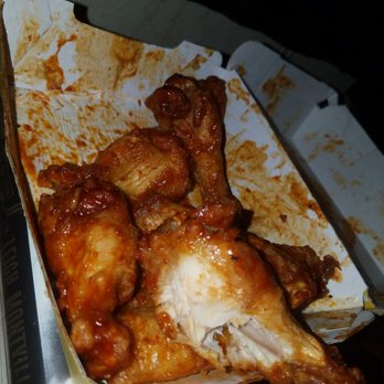 Buffalo Wild Wings - WET wings you should see a puddle....and no white of the box.....it should be WET!! - Sports Bars Near Me - Butte, Montana