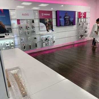 T-Mobile - Inside - Mobile Phones Near Me - Roseville, California T-Mobile - Inside - Mobile Phones Near Me - Roseville, California