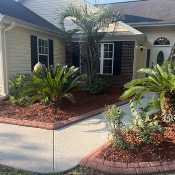 Los Hermanos Maintenance - Mulch install - Landscaping Near Me Los Hermanos Maintenance - Mulch install - Landscaping Near Me