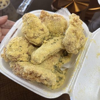Tsaocaa - Chicken Wings 6Pcs - cheesy crisp topping (tasted like a korr's chicken bouillon had exploded in there) - Desserts Near Me - Houston, Texas