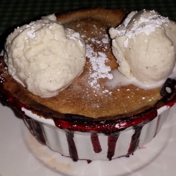 Trail Dust BBQ - Mixed berry peach cobbler - Barbeque Near Me - Morgan Hill, California