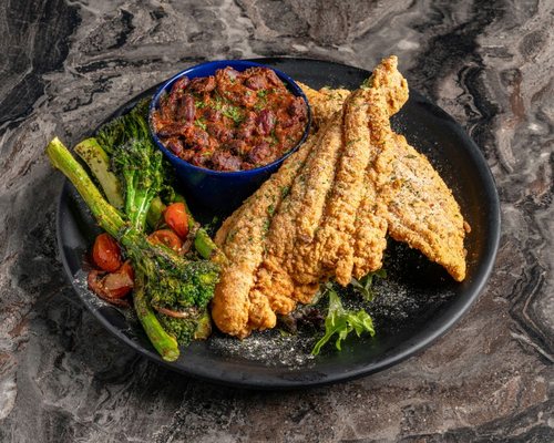 Nouveau Bar & Grill by null