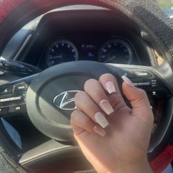 MV Nail Salon
