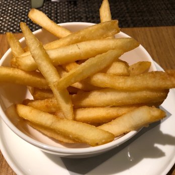 Qantas First Class Lounge - Chips! - Airport Lounges Near Me - Los Angeles, California