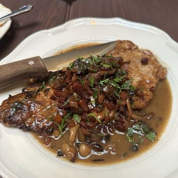 Donna's - chicken marsala - Italian Near Me - Los Angeles, California
