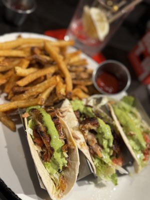 GrillMarx UMD Steakhouse & Raw Bar by null