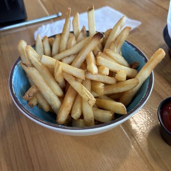 Schussboom Brewing - Fries - Breweries Near Me - Reno, Nevada