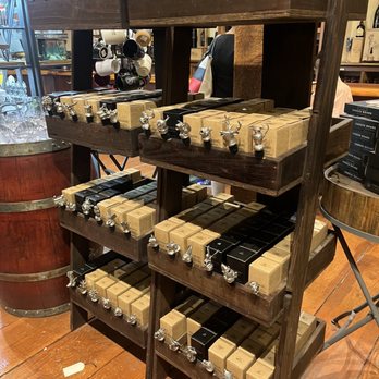 V Sattui Winery - Wineries Near Me - Saint Helena, California V Sattui Winery - Wineries Near Me - Saint Helena, California