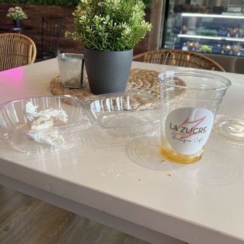 La Zucre Cake Boutique - As you can see, I loved what I ordered. - Cupcakes Near Me - Orlando, Florida