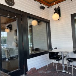 Purely Pressed - Outside and entrance