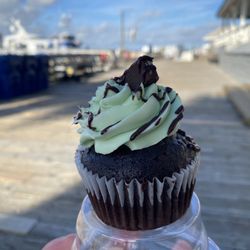 Nana Teresa's Bake Shop - Mint cupcake