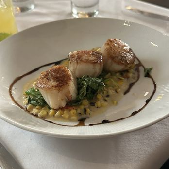 Montrio - Seared Sea Scallops - New American Near Me - Monterey, California