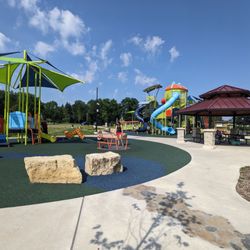 Pioneer Park - There's also a little playground area and a covered gazebo with two picnic tables