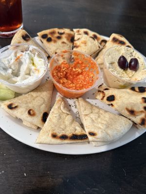 Barry’s Greek Grill by null