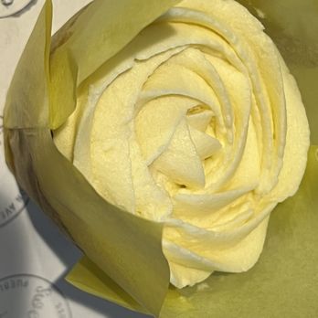 Sweet Ella's - Lemon yum - Desserts Near Me - Pueblo, Colorado