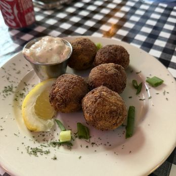 Papa Boudreauxs Cajun Cafe - Boudin (boo-dan) - Cajun/Creole Near Me - Santa Fe, Tennessee