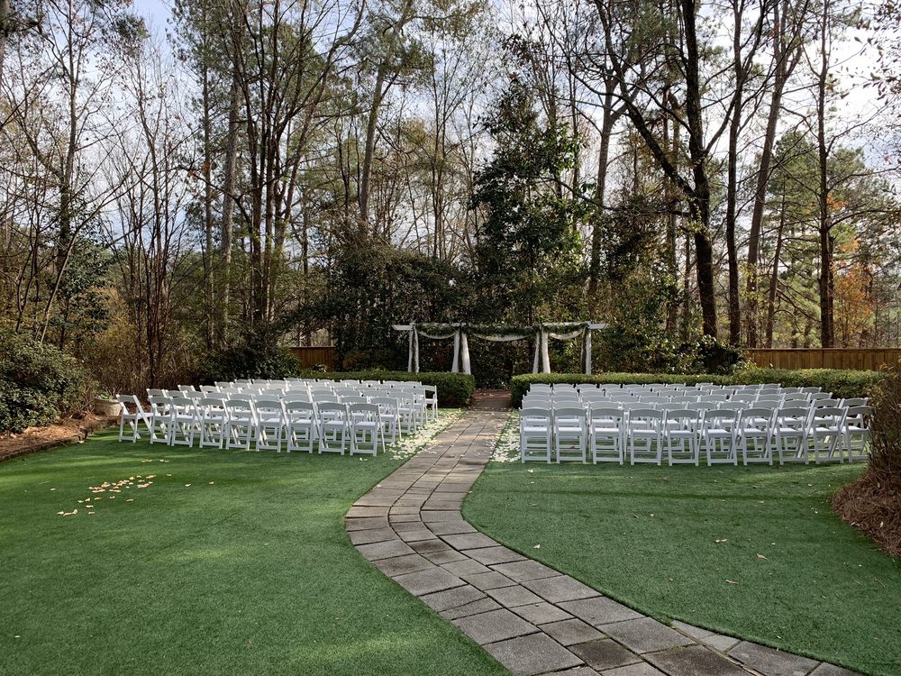 FOUR OAKS MANOR Updated April 2024 39 Photos 3198 Hamilton Mill