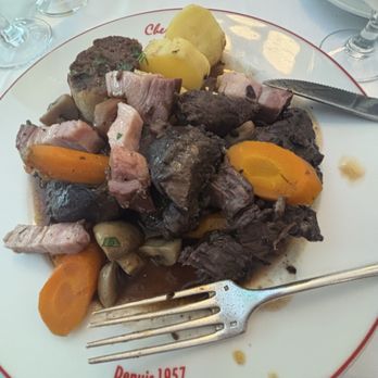 Chez René - Beef Bourguignon - French Near Me - Paris, 75 Chez René - Beef Bourguignon - French Near Me - Paris, 75