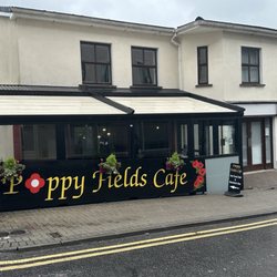 Poppy Fields Cafe - Cafe exterior