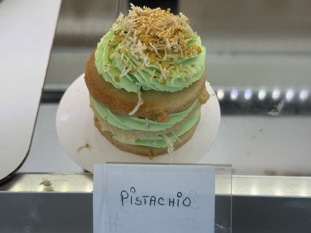 Yeg Dream Tarts Logo