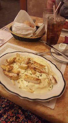 Minard's Spaghetti Inn by null