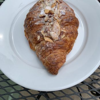 Verzenay - Almond croissant - Desserts Near Me - Chicago, Illinois