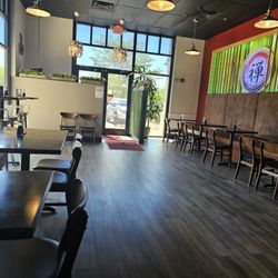 Zen Ramen & Sushi - Decoration